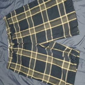 NWOT Banana Republic Plaid Short